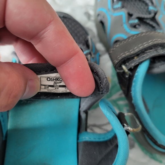 Boys Osh Kosh sandals - Picture 6 of 8